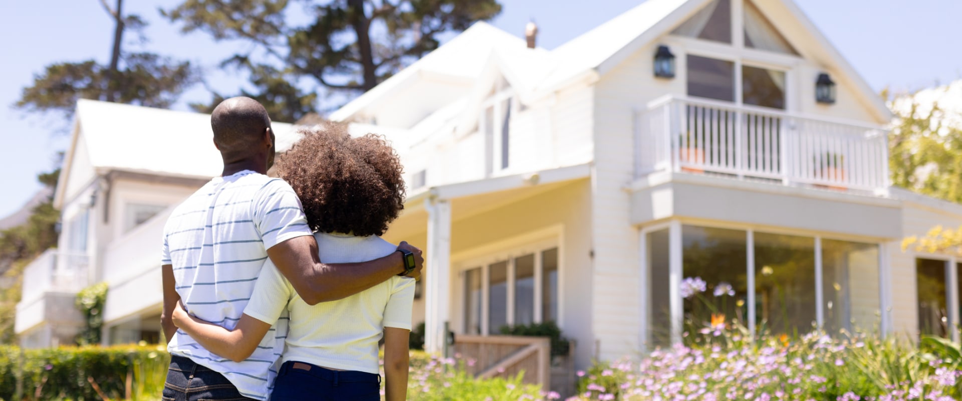 A Comprehensive Guide to Buying Your First Home